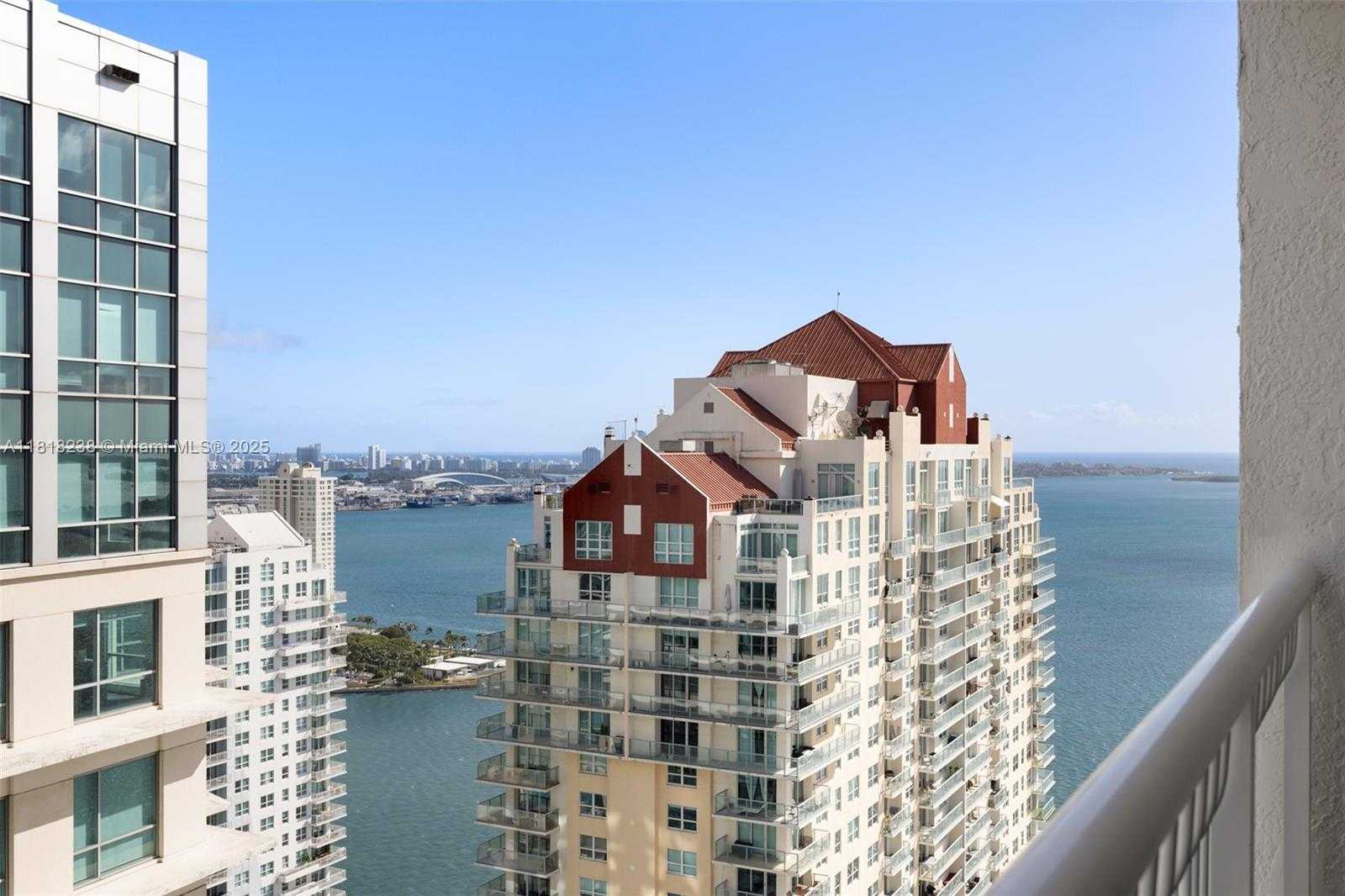 Small Image of 1200 BRICKELL BAY DR #4010, Miami Number 14