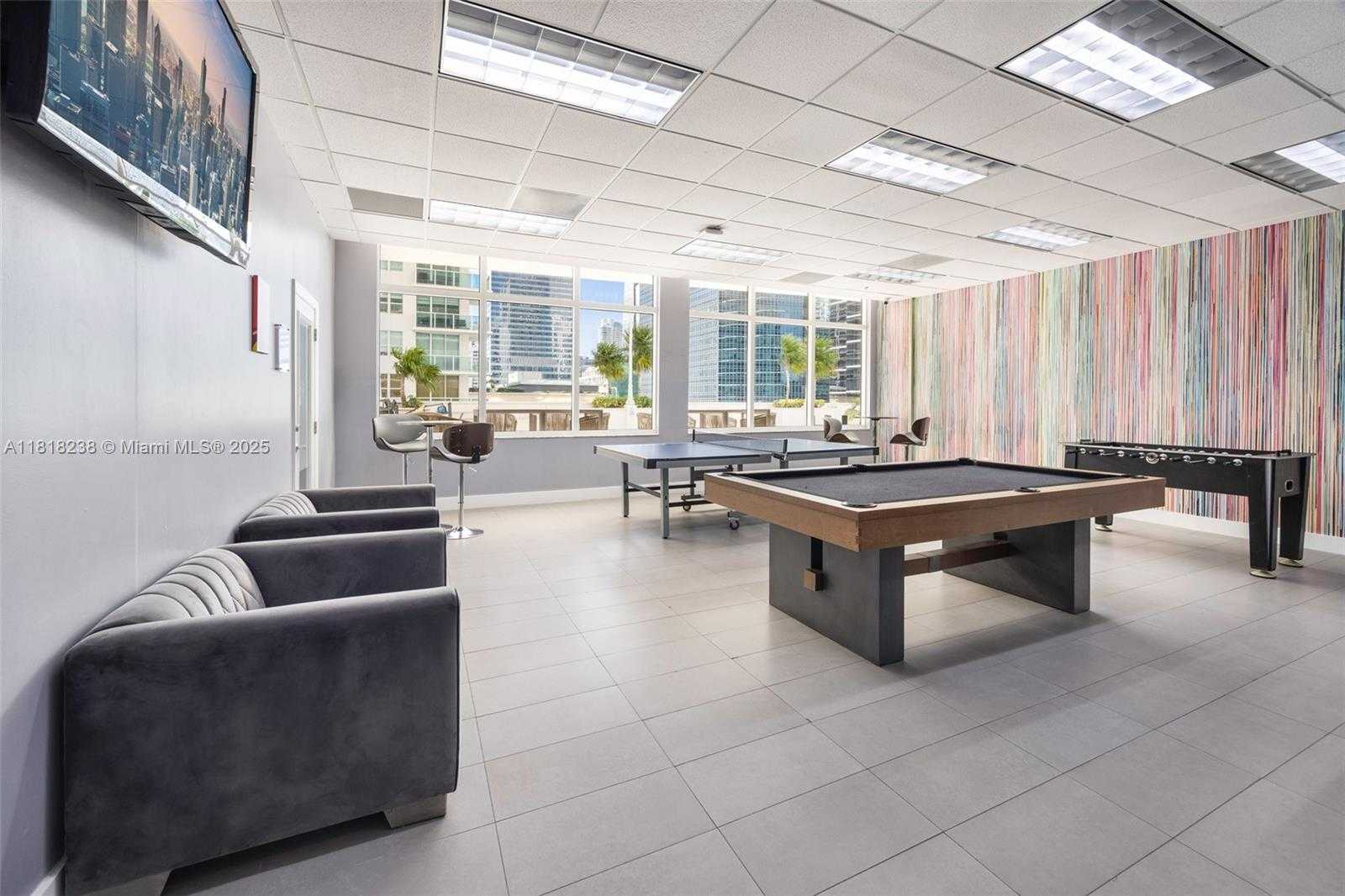 Small Image of 1200 BRICKELL BAY DR #4010, Miami Number 19