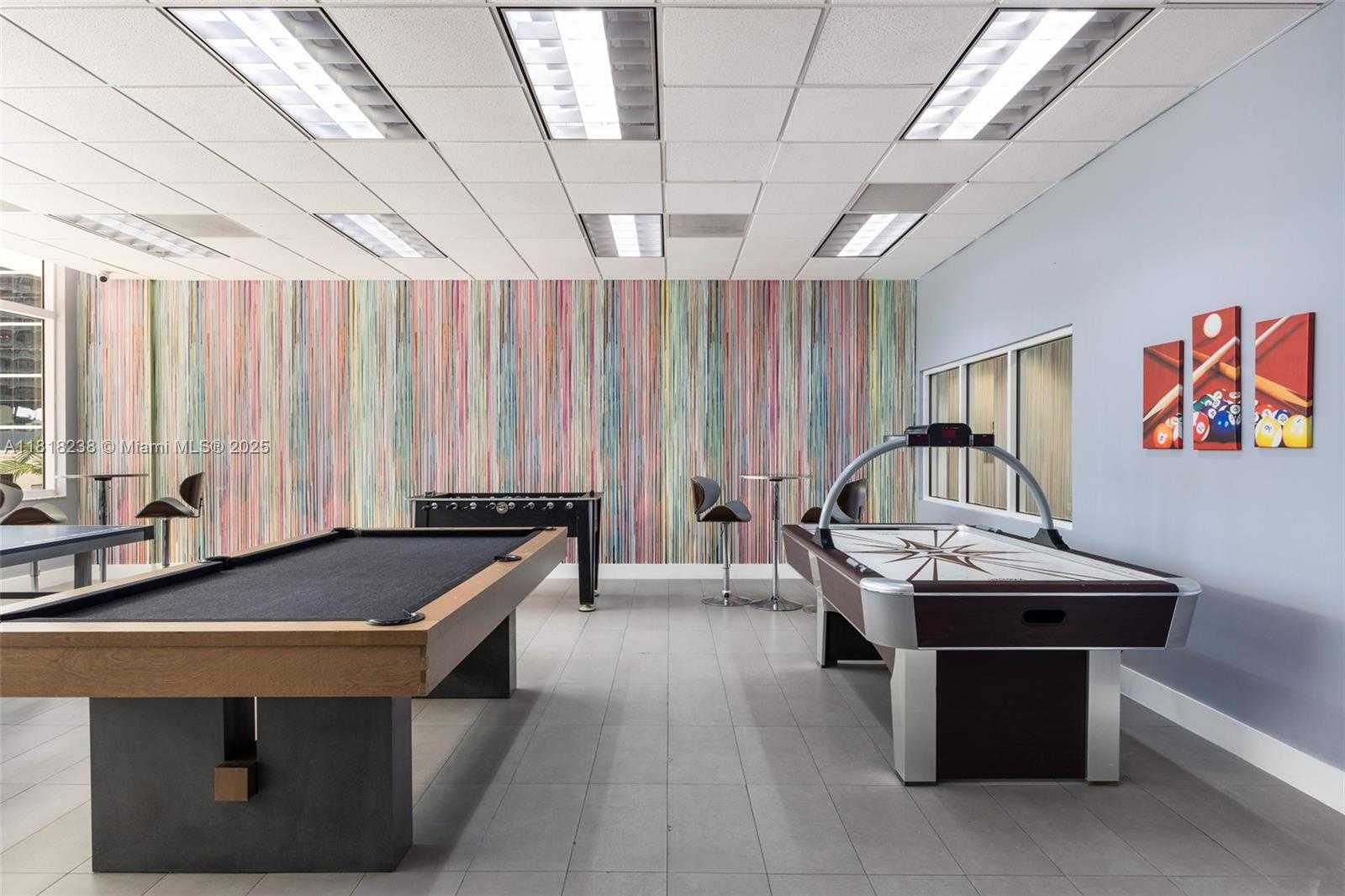 Small Image of 1200 BRICKELL BAY DR #4010, Miami Number 20
