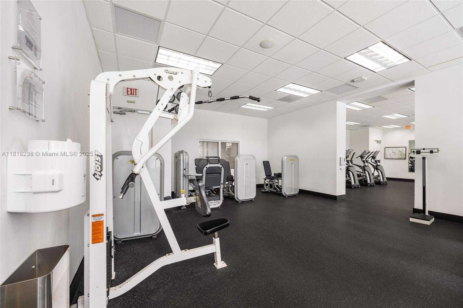 Small Image of 1200 BRICKELL BAY DR #4010, Miami Number 23