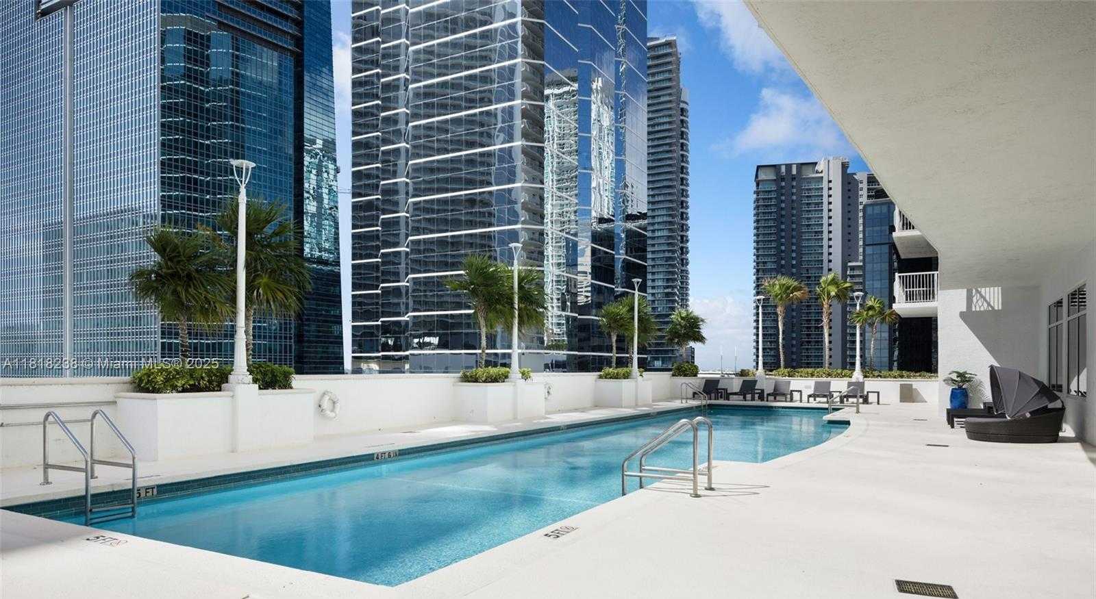 Small Image of 1200 BRICKELL BAY DR #4010, Miami Number 24