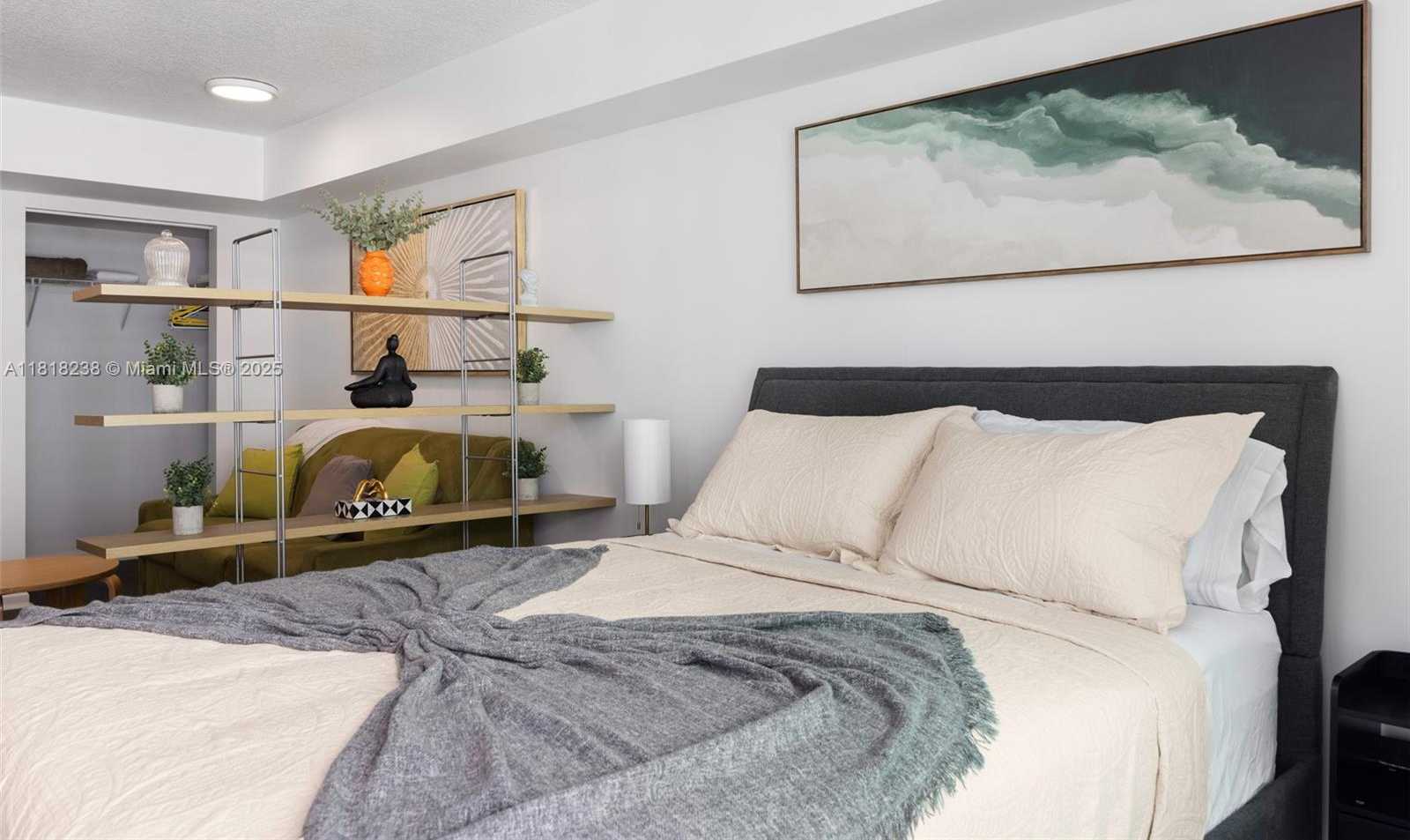 Small Image of 1200 BRICKELL BAY DR #4010, Miami Number 7
