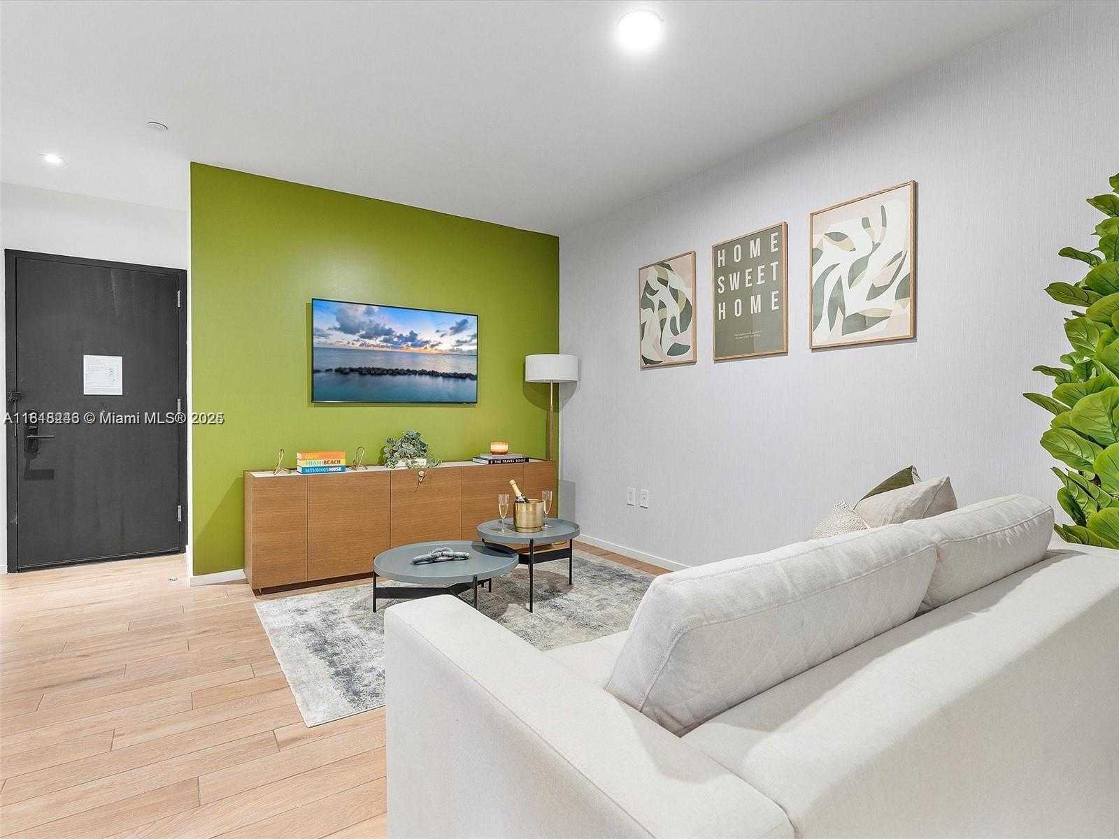Small Image of 398 NORTH EAST 5TH ST #1915, Miami Number 15