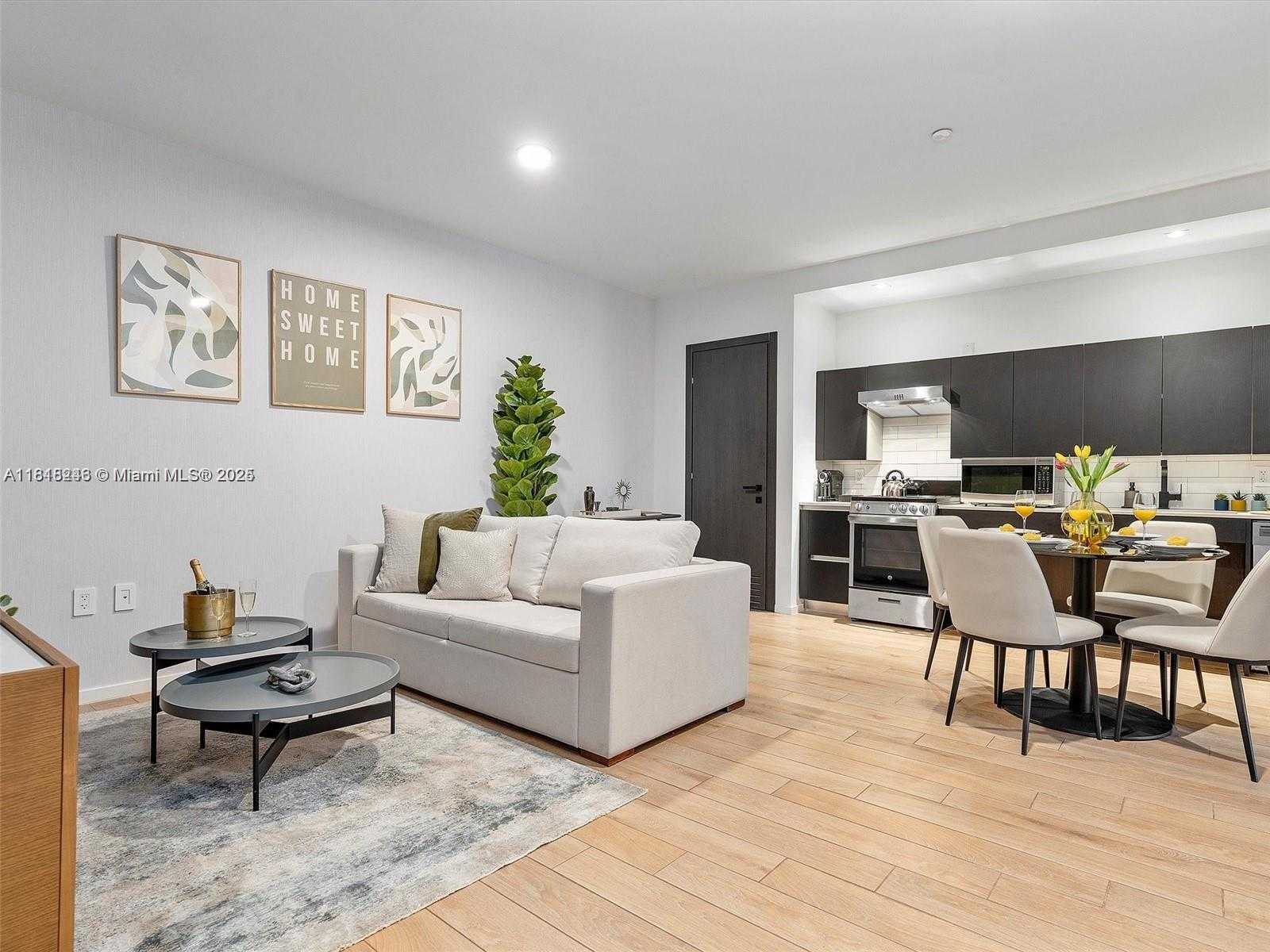 Small Image of 398 NORTH EAST 5TH ST #1915, Miami Number 17
