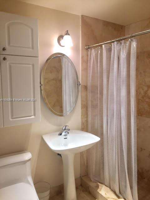 Small Image of 1408 BRICKELL BAY DR #516, Miami Number 10