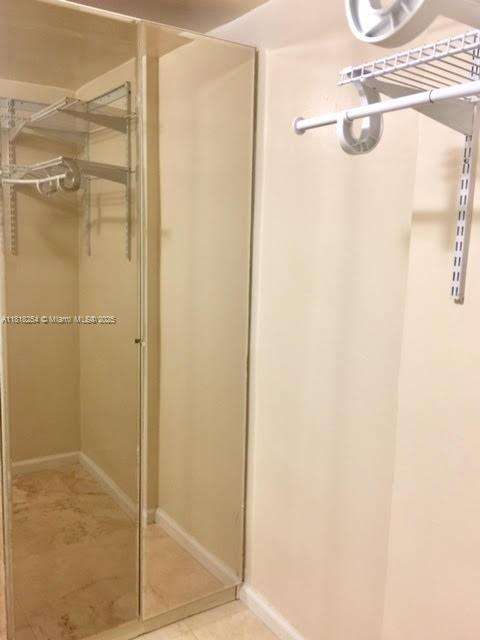 Small Image of 1408 BRICKELL BAY DR #516, Miami Number 11