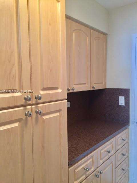 Small Image of 1408 BRICKELL BAY DR #516, Miami Number 7