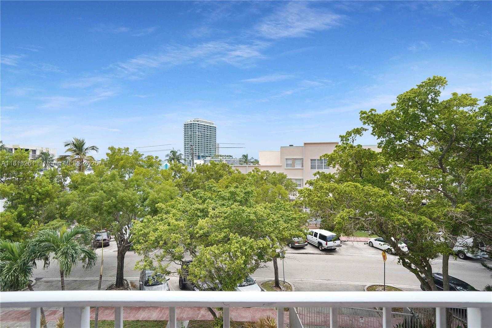 Small Image of 6900 BAY DR #3H, Miami Beach Number 23