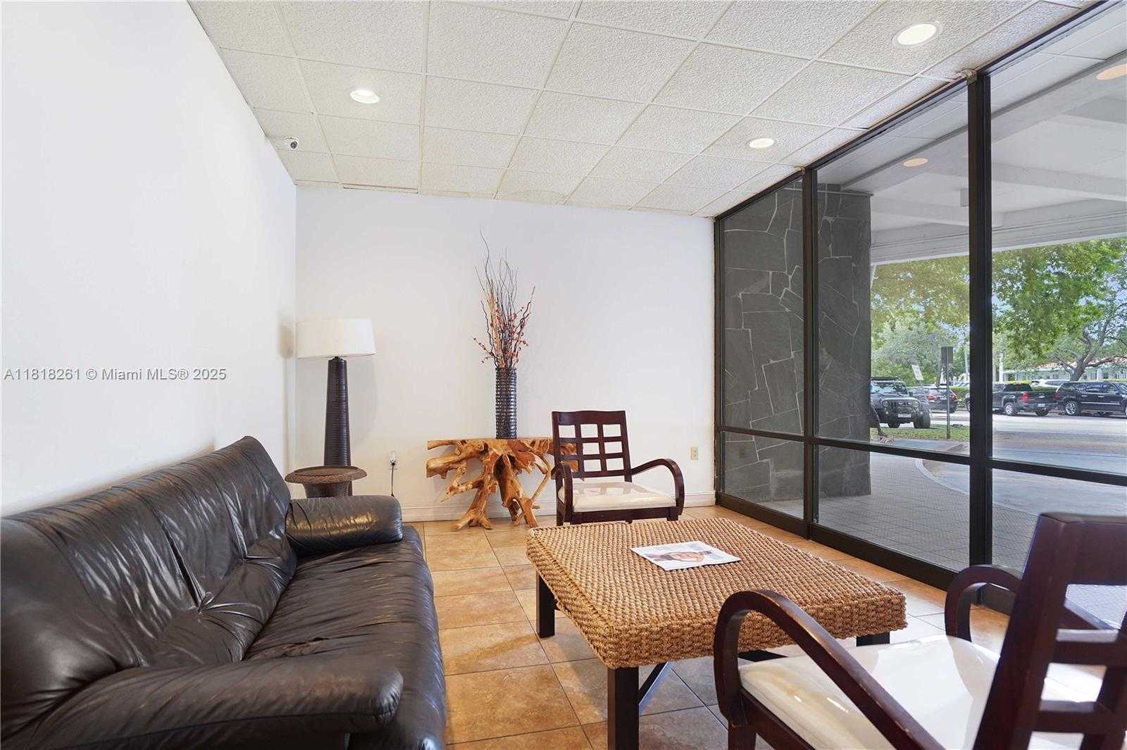 Small Image of 6900 BAY DR #3H, Miami Beach Number 24