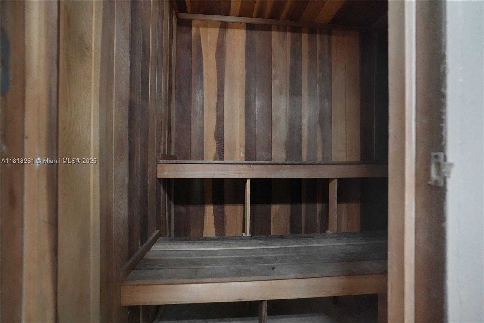 Small Image of 6900 BAY DR #3H, Miami Beach Number 27
