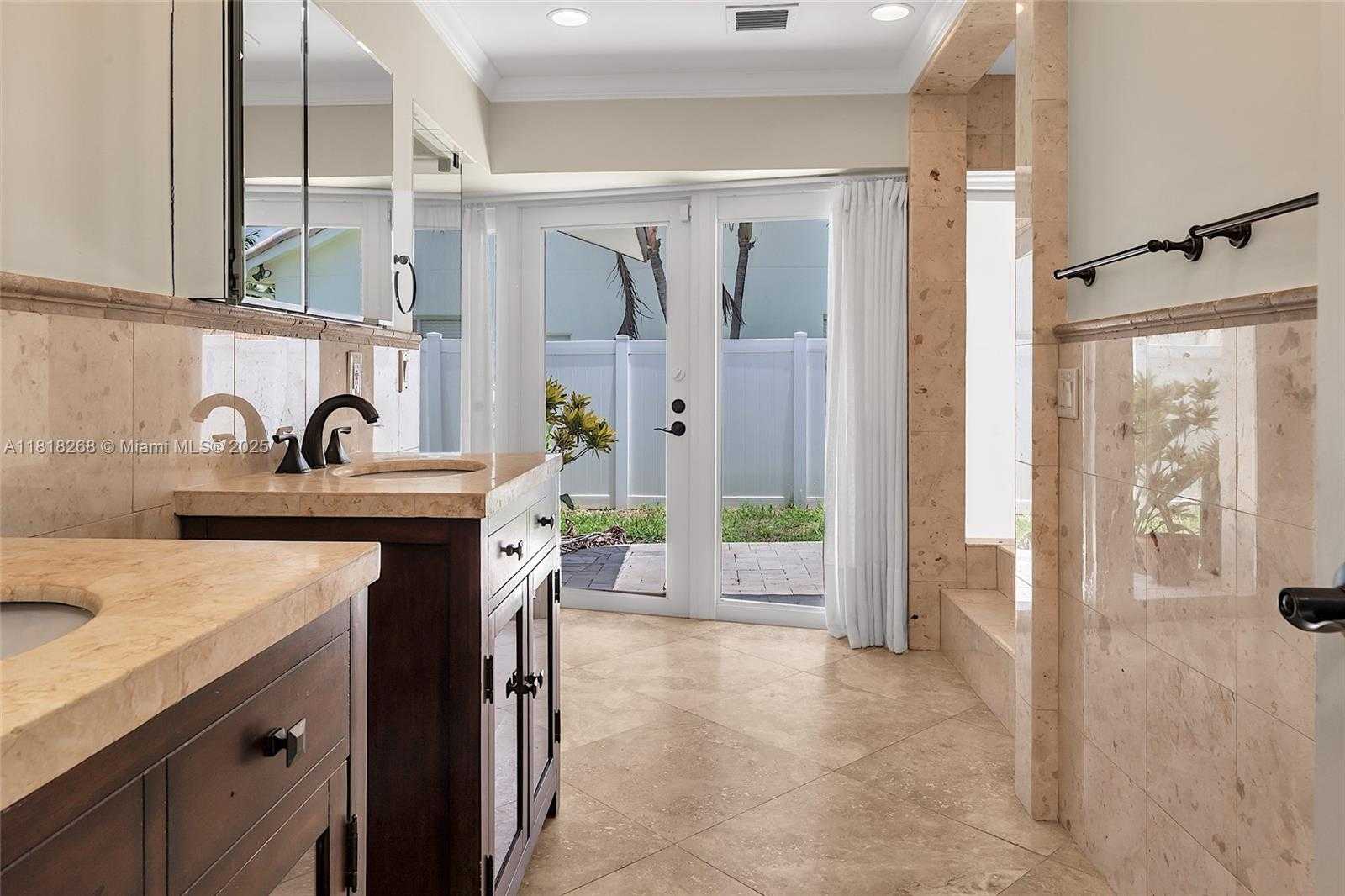 Small Image of 9 GATEHOUSE RD #9, Sea Ranch Lakes Number 14