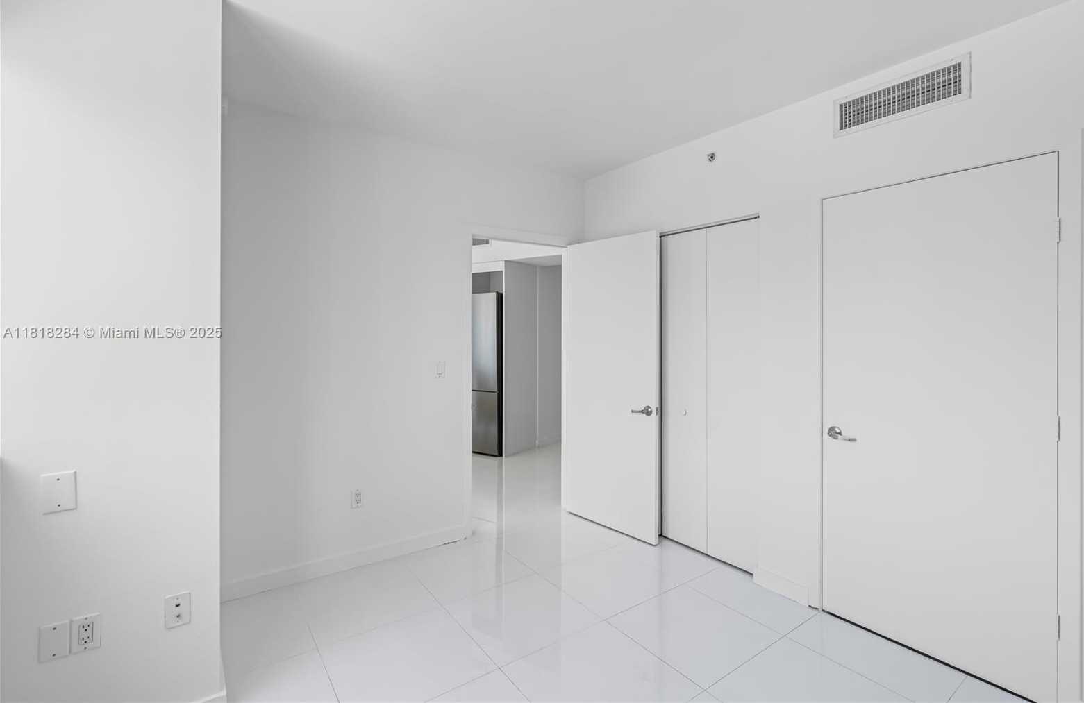 Small Image of 92 SOUTH WEST 3RD ST #2901, Miami Number 15