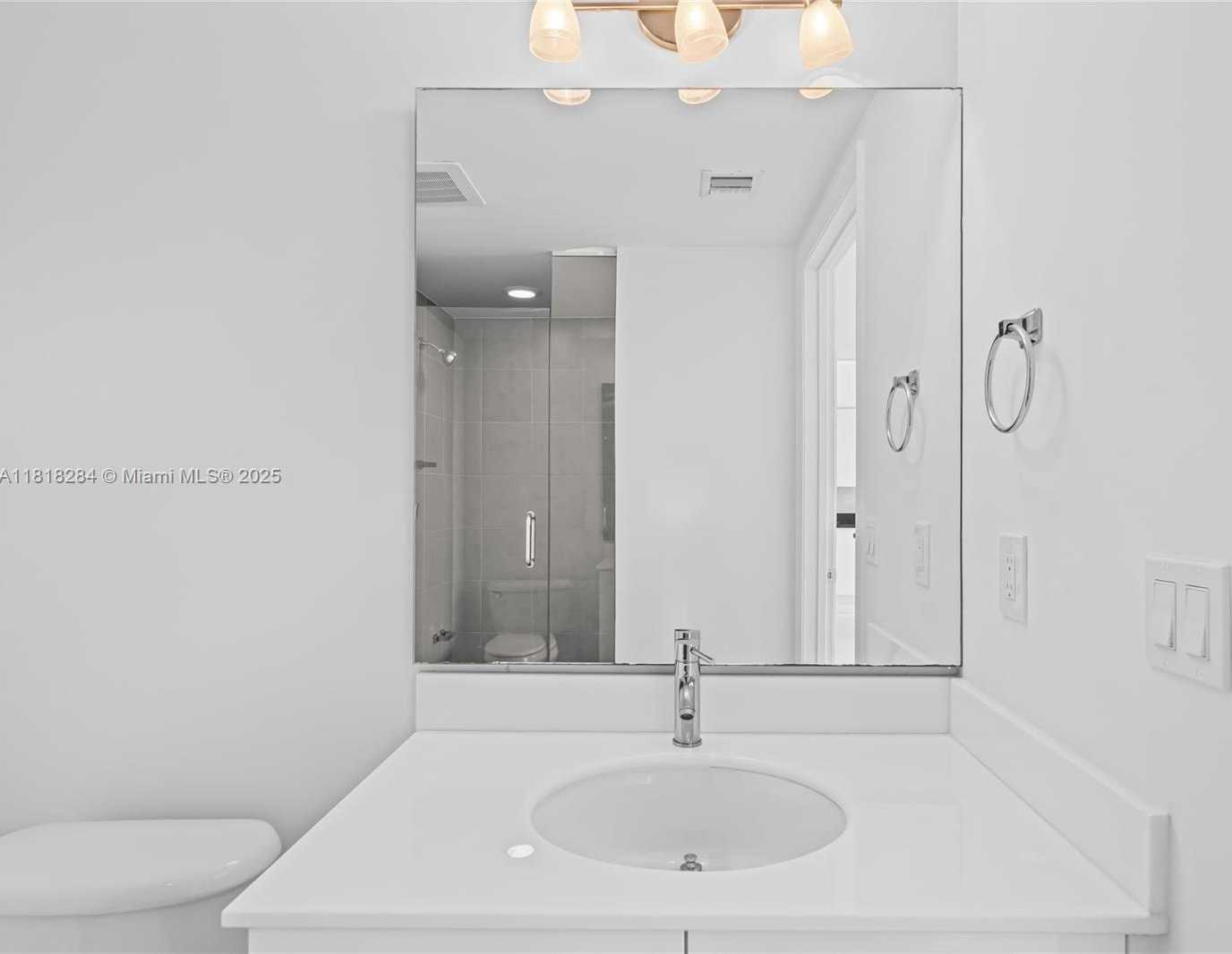 Small Image of 92 SOUTH WEST 3RD ST #2901, Miami Number 19