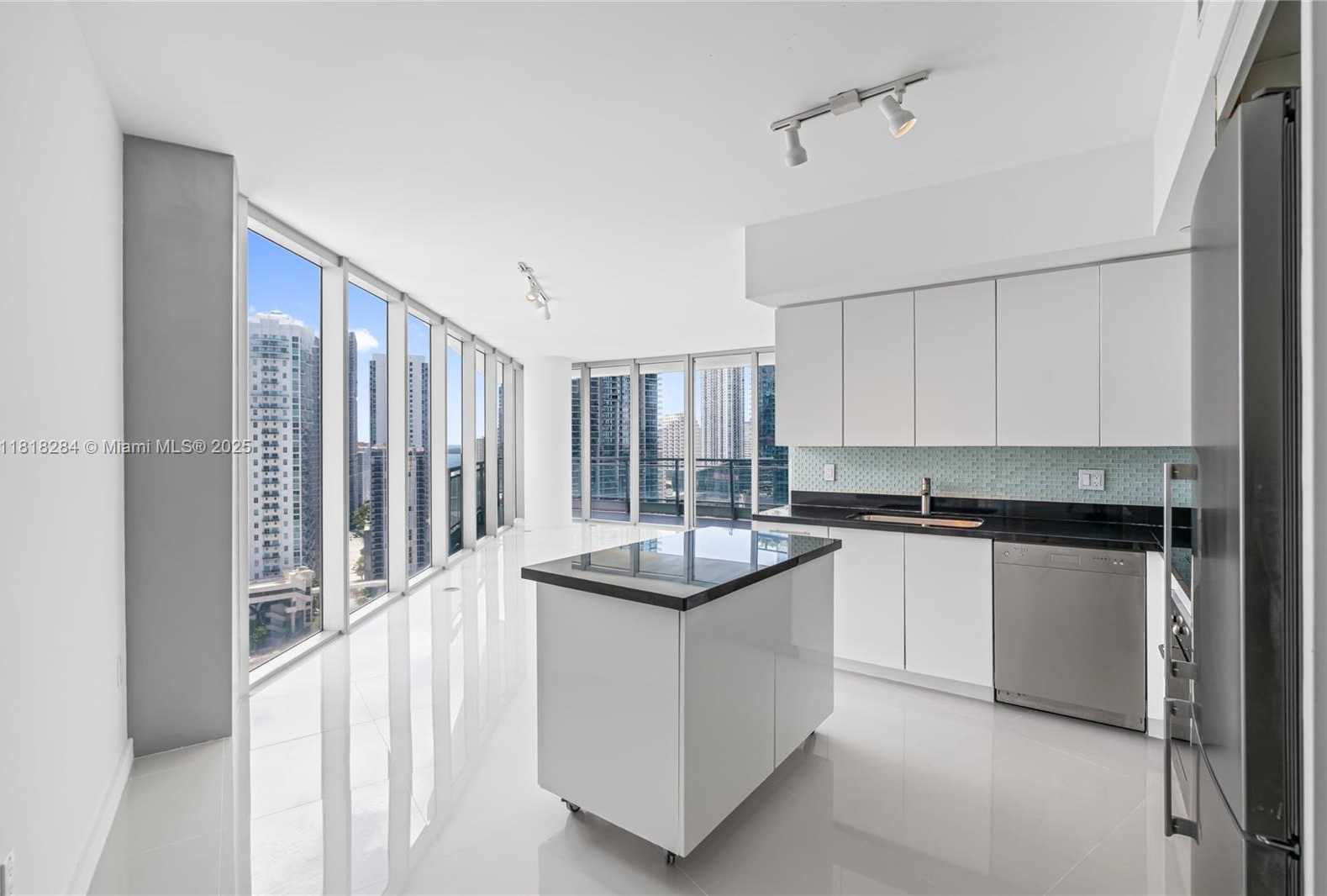 Small Image of 92 SOUTH WEST 3RD ST #2901, Miami Number 2