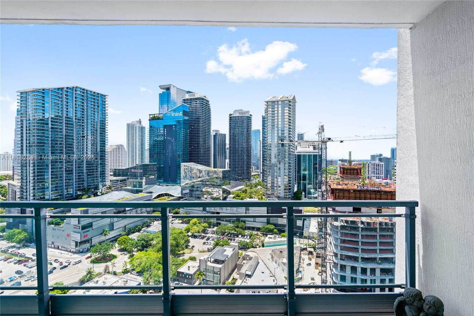 Small Image of 92 SOUTH WEST 3RD ST #2901, Miami Number 25