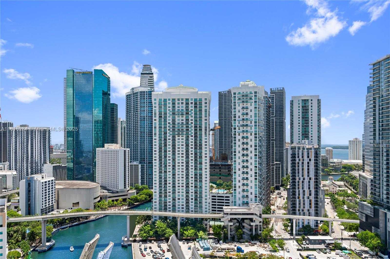 Small Image of 92 SOUTH WEST 3RD ST #2901, Miami Number 28