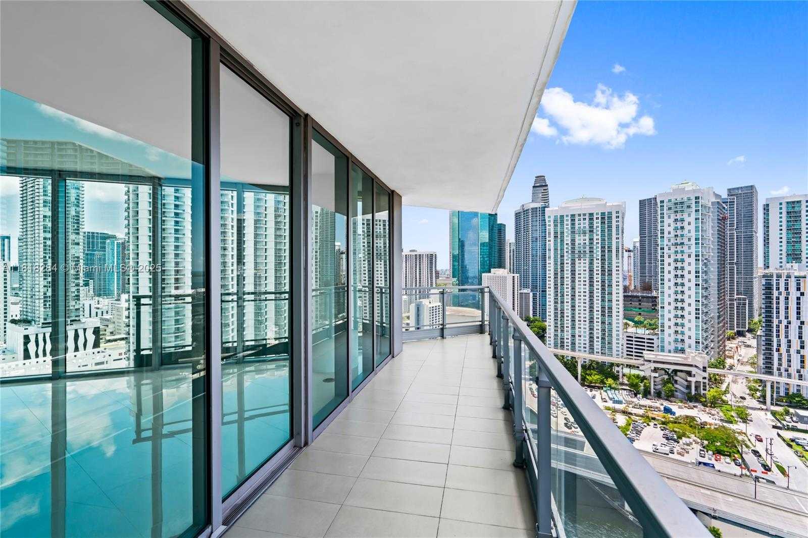 Small Image of 92 SOUTH WEST 3RD ST #2901, Miami Number 46