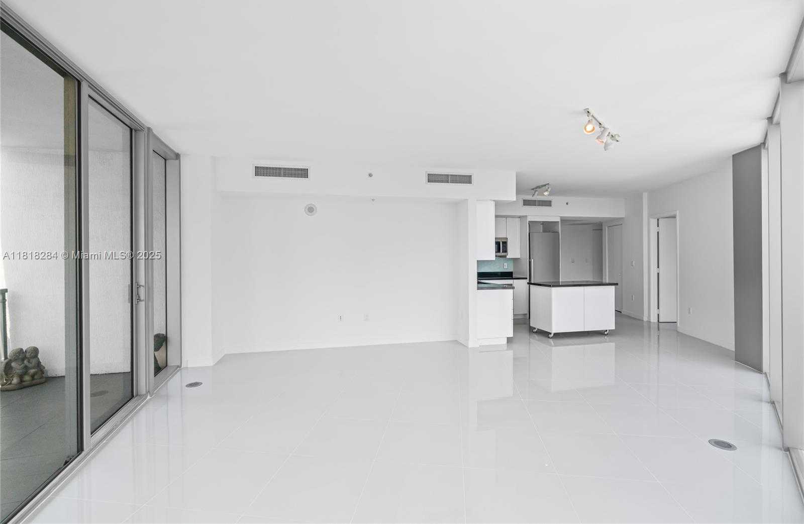 Small Image of 92 SOUTH WEST 3RD ST #2901, Miami Number 5