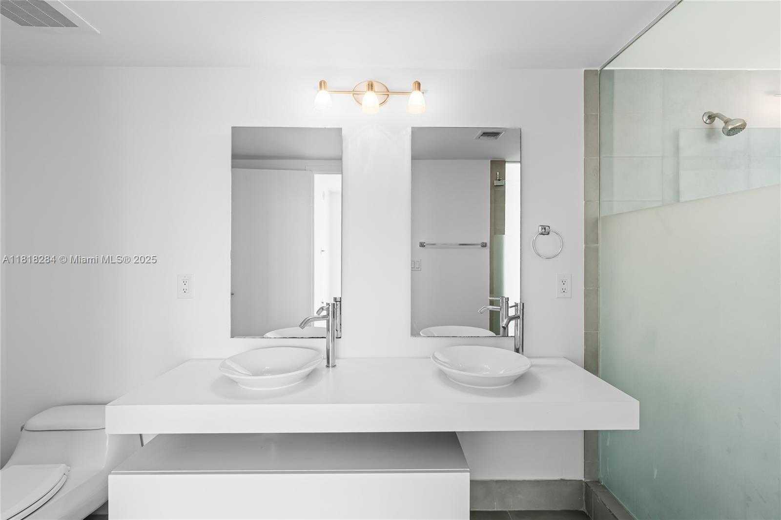 Small Image of 92 SOUTH WEST 3RD ST #2901, Miami Number 51