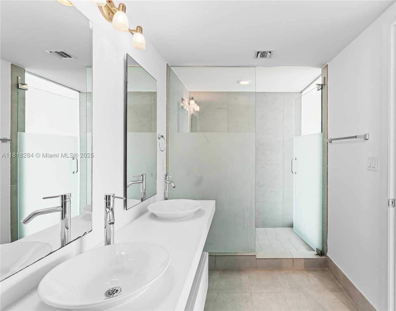 Small Image of 92 SOUTH WEST 3RD ST #2901, Miami Number 53