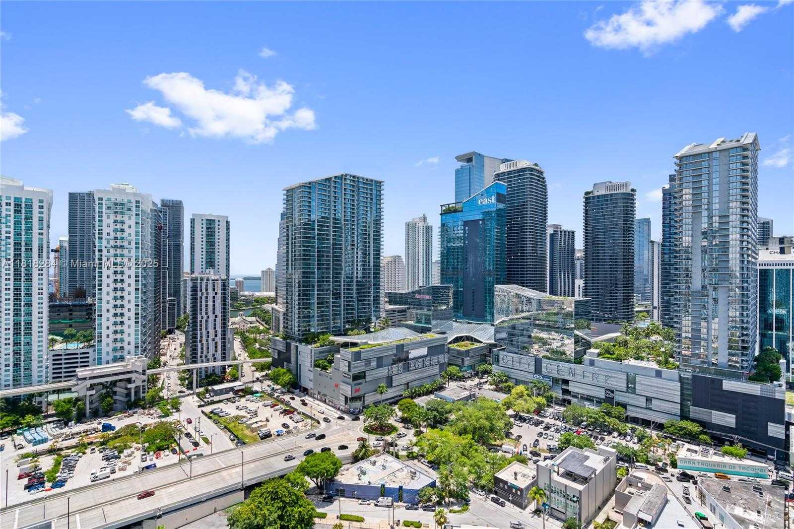 Small Image of 92 SOUTH WEST 3RD ST #2901, Miami Number 57