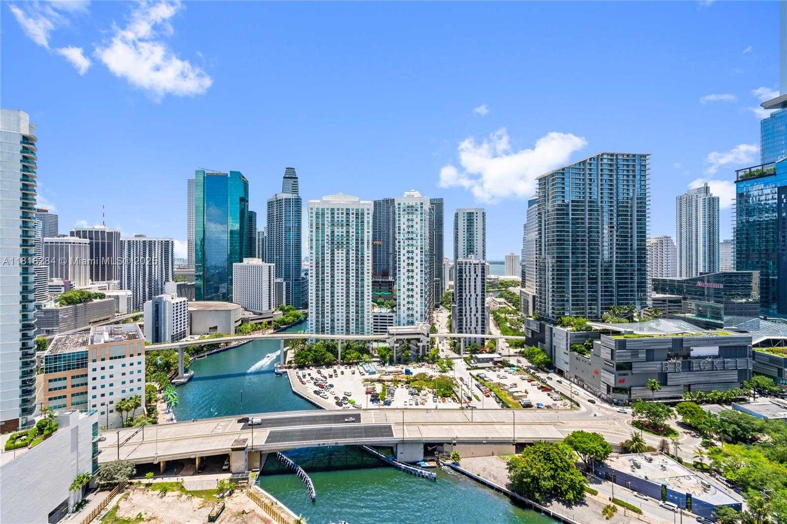 Small Image of 92 SOUTH WEST 3RD ST #2901, Miami Number 62
