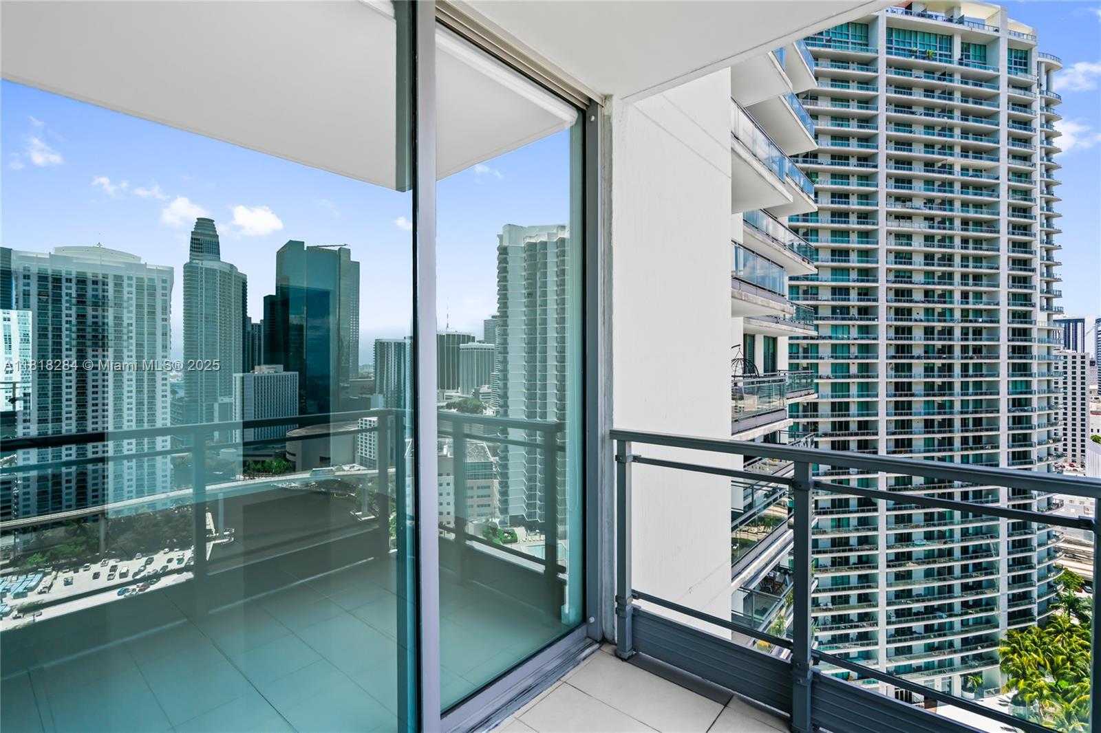 Small Image of 92 SOUTH WEST 3RD ST #2901, Miami Number 64