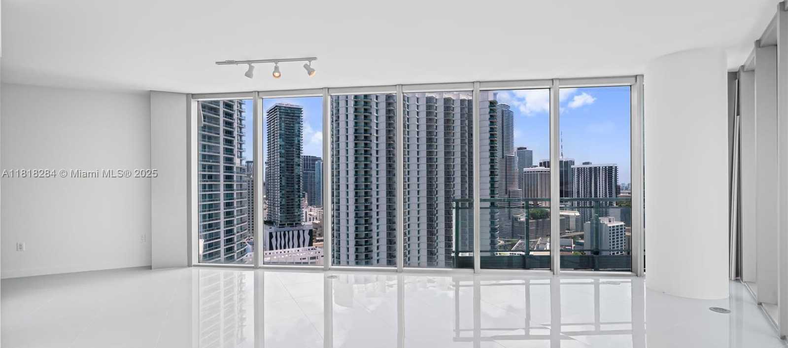 Small Image of 92 SOUTH WEST 3RD ST #2901, Miami Number 7
