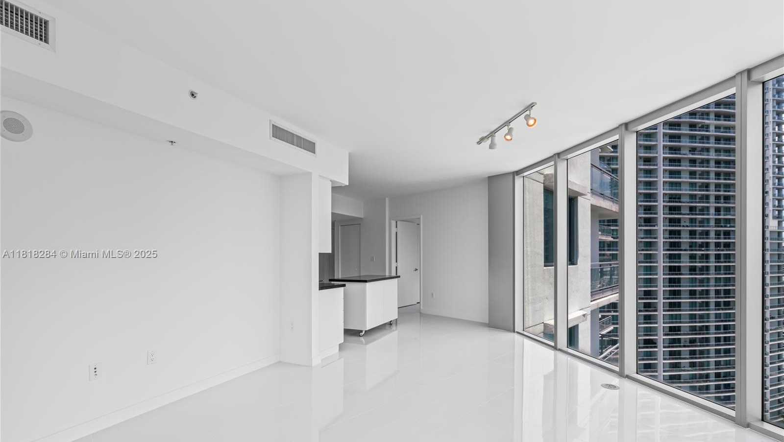 Small Image of 92 SOUTH WEST 3RD ST #2901, Miami Number 8