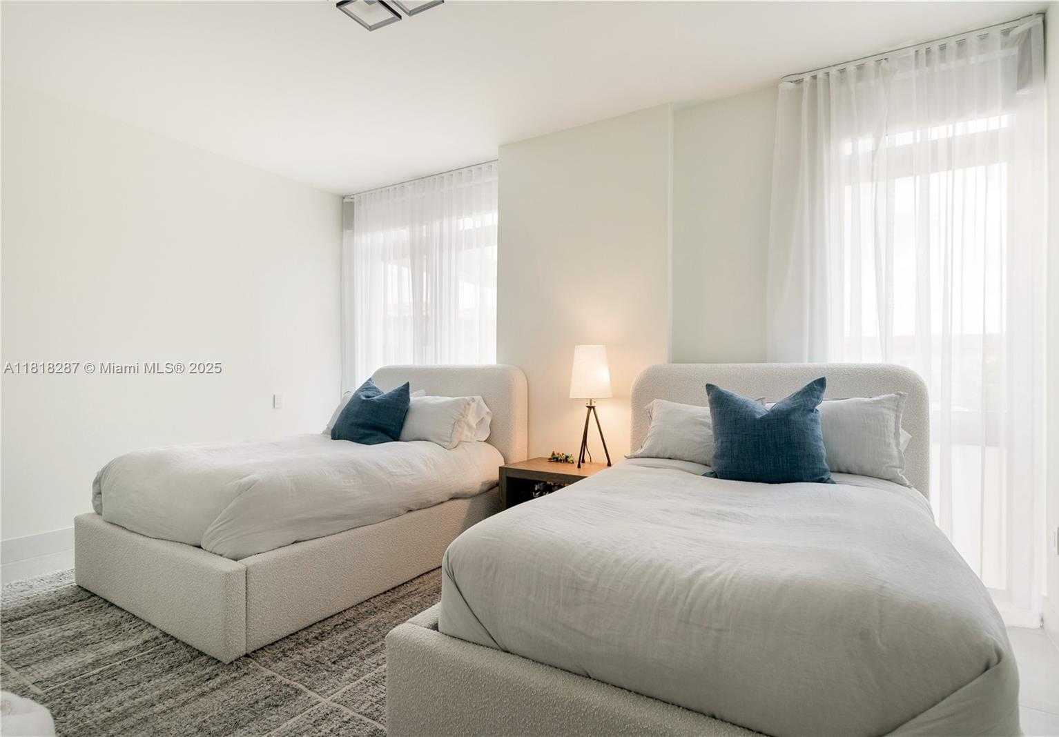 Small Image of 515 VALENCIA AVE #203, Coral Gables Number 21