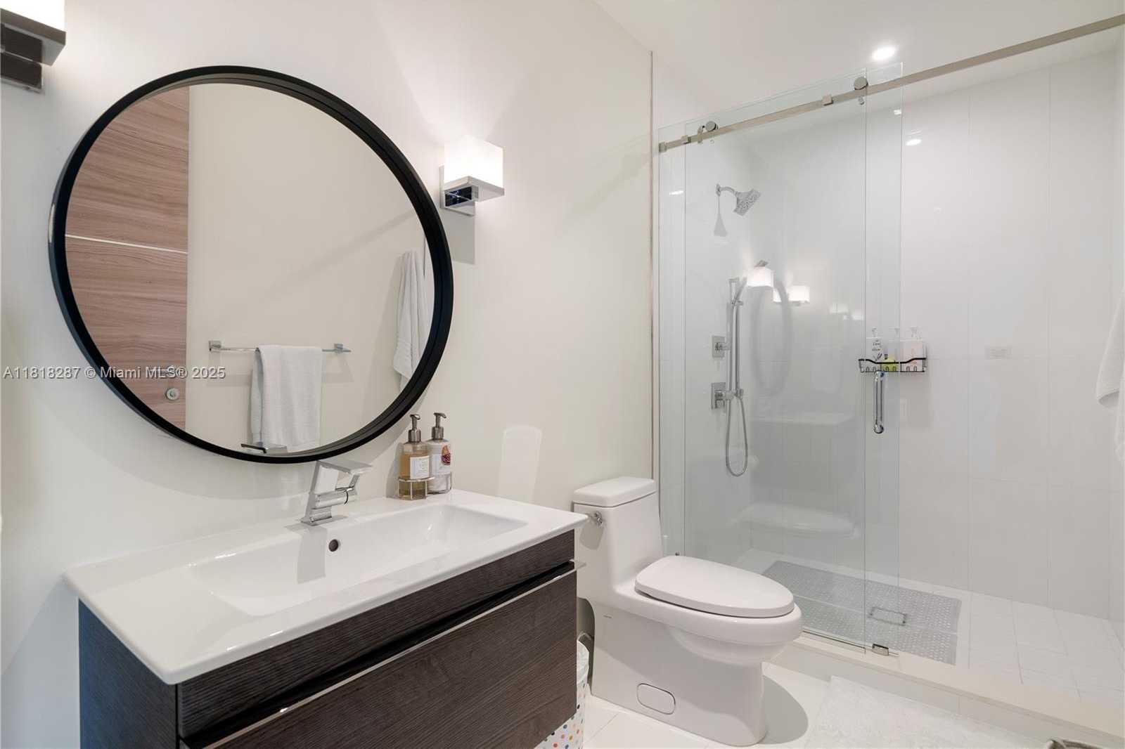 Small Image of 515 VALENCIA AVE #203, Coral Gables Number 22