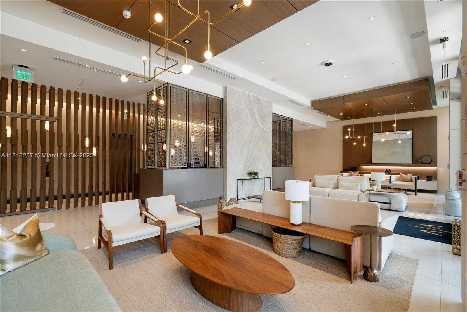 Small Image of 515 VALENCIA AVE #203, Coral Gables Number 3