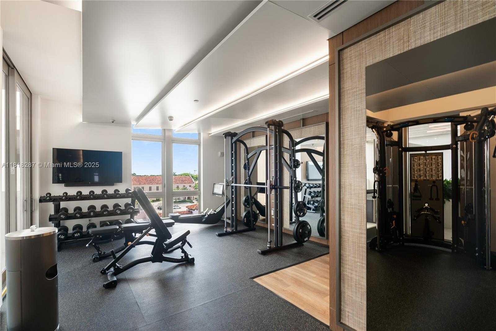 Small Image of 515 VALENCIA AVE #203, Coral Gables Number 31