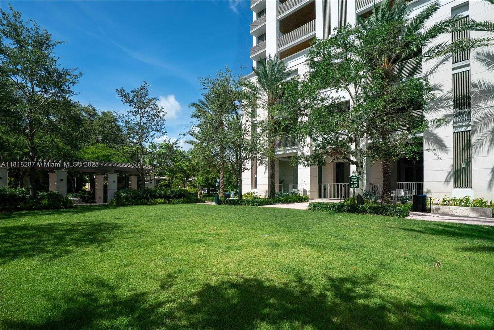 Small Image of 515 VALENCIA AVE #203, Coral Gables Number 38