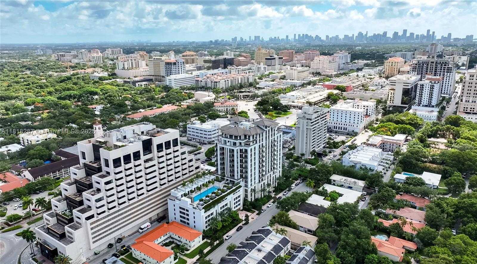 Small Image of 515 VALENCIA AVE #203, Coral Gables Number 44