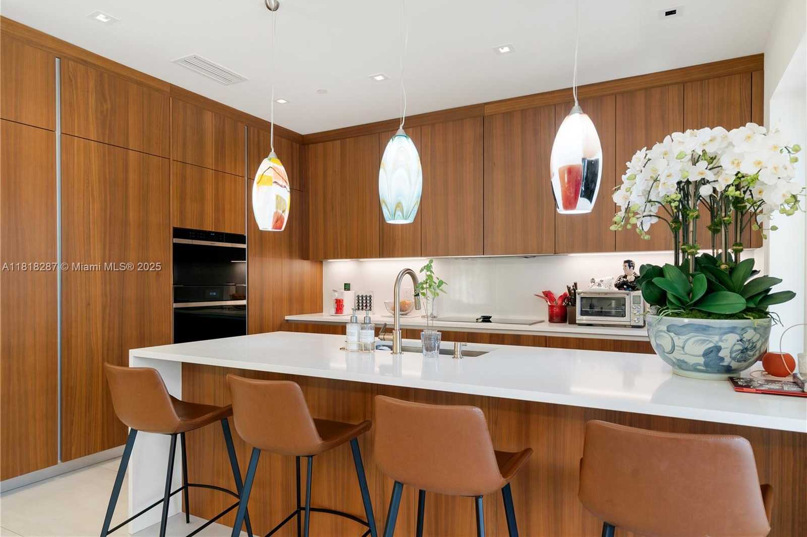 Small Image of 515 VALENCIA AVE #203, Coral Gables Number 9