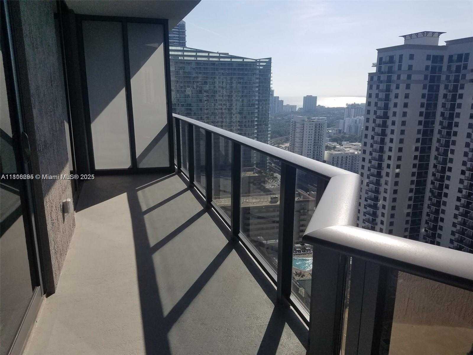 Small Image of 45 SOUTH WEST 9TH ST #2907, Miami Number 5