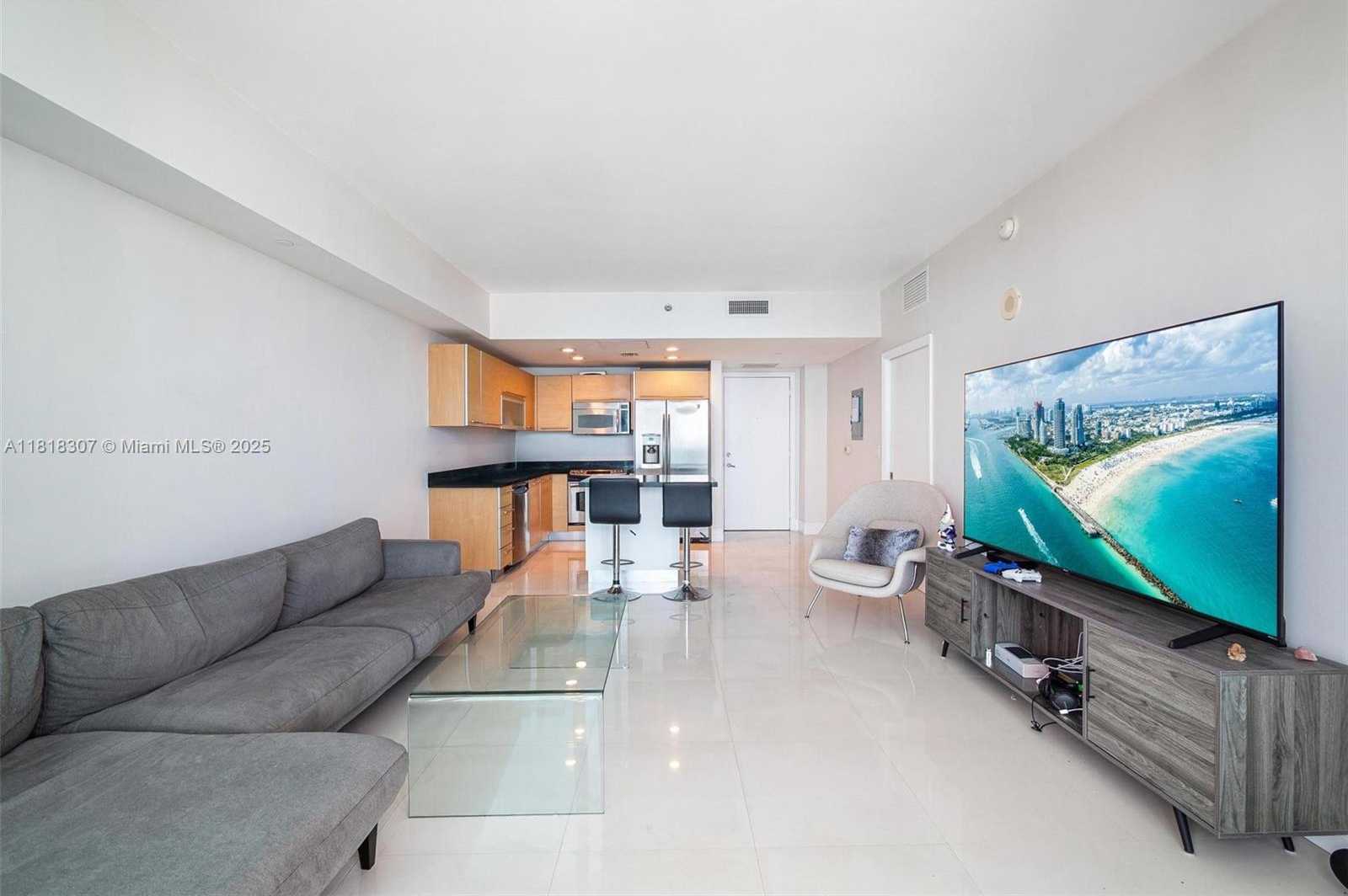 Small Image of 951 BRICKELL AVE #2708, Miami Number 10