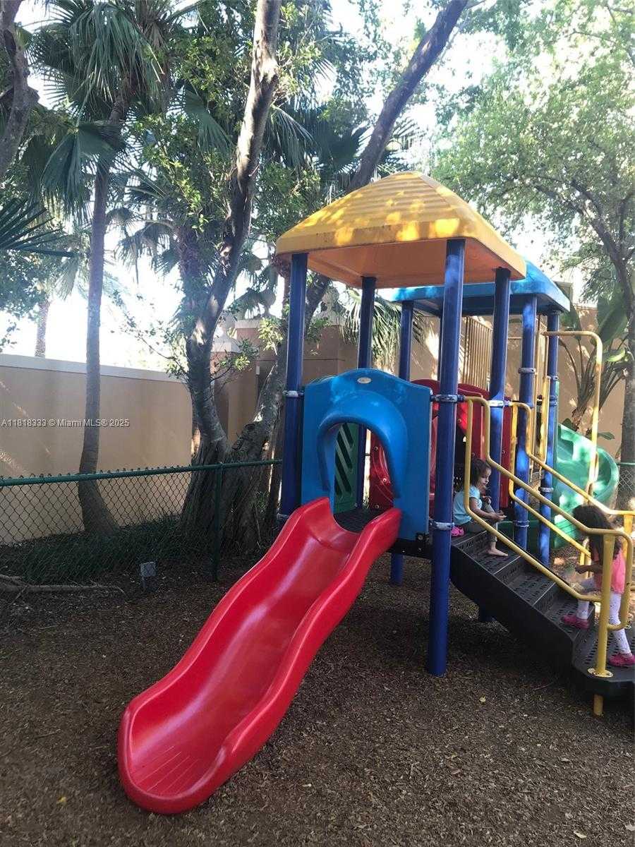 Small Image of 19801 EAST COUNTRY CLUB DR #4-603, Aventura Number 21