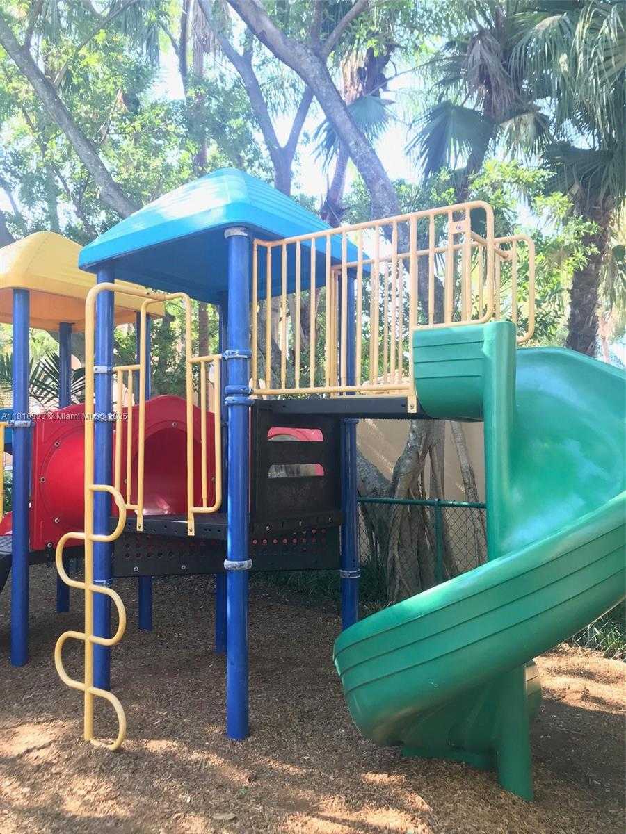 Small Image of 19801 EAST COUNTRY CLUB DR #4-603, Aventura Number 22