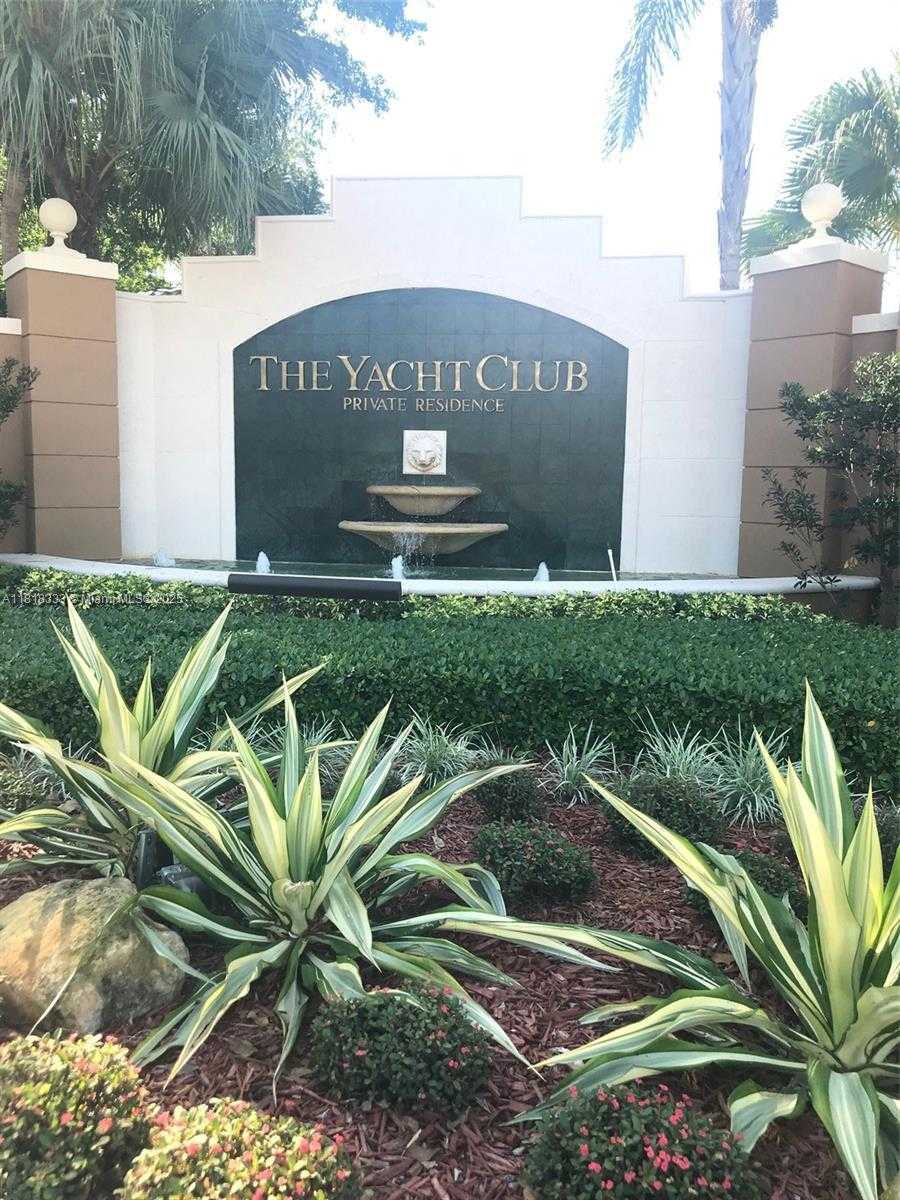 Small Image of 19801 EAST COUNTRY CLUB DR #4-603, Aventura Number 26