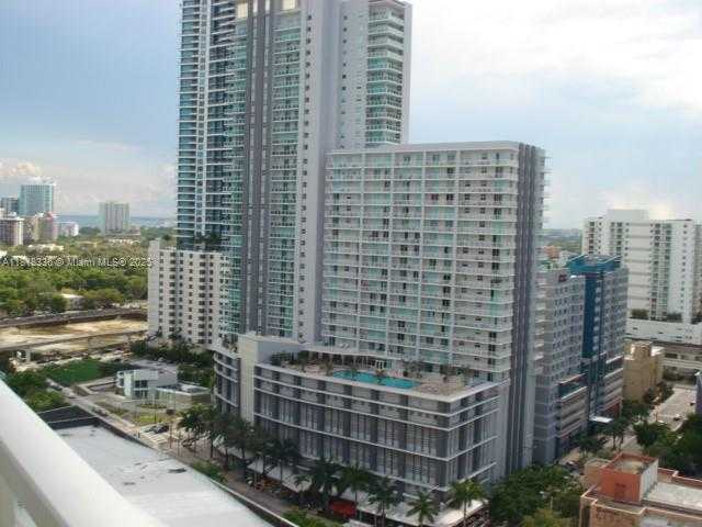 Small Image of 1060 BRICKELL AVE #1911, Miami Number 4