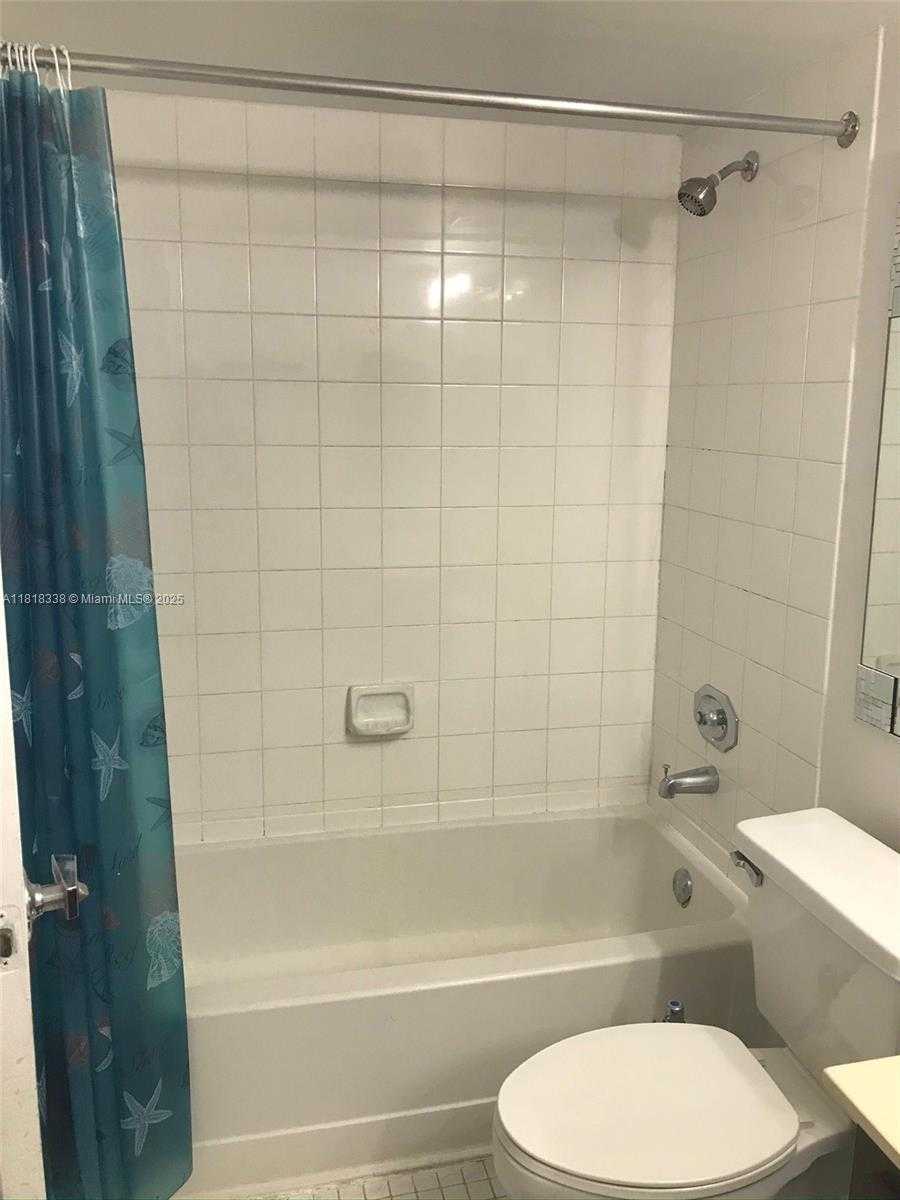 Small Image of 7601 EAST TREASURE DR #1012, North Bay Village Number 14