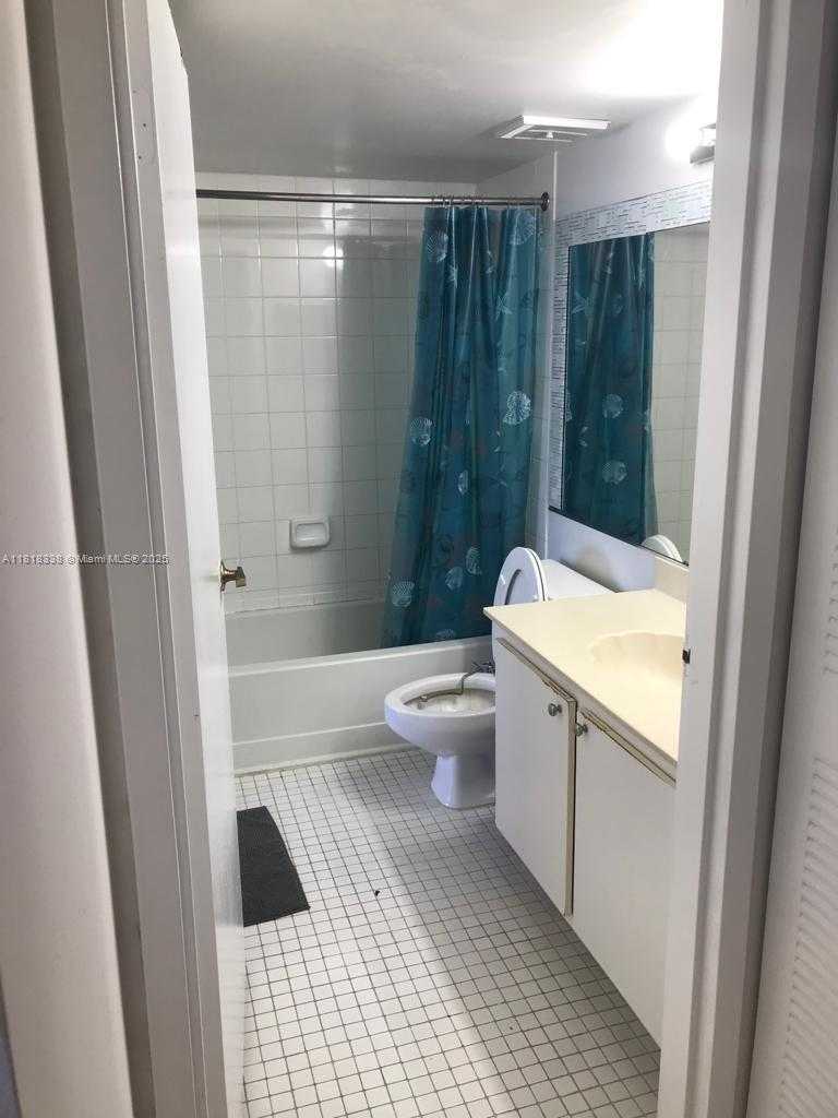 Small Image of 7601 EAST TREASURE DR #1012, North Bay Village Number 15
