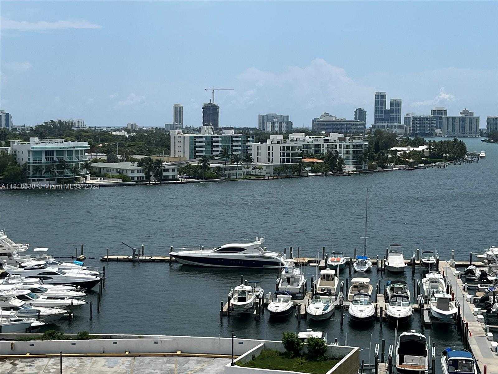 Small Image of 7601 EAST TREASURE DR #1012, North Bay Village Number 4