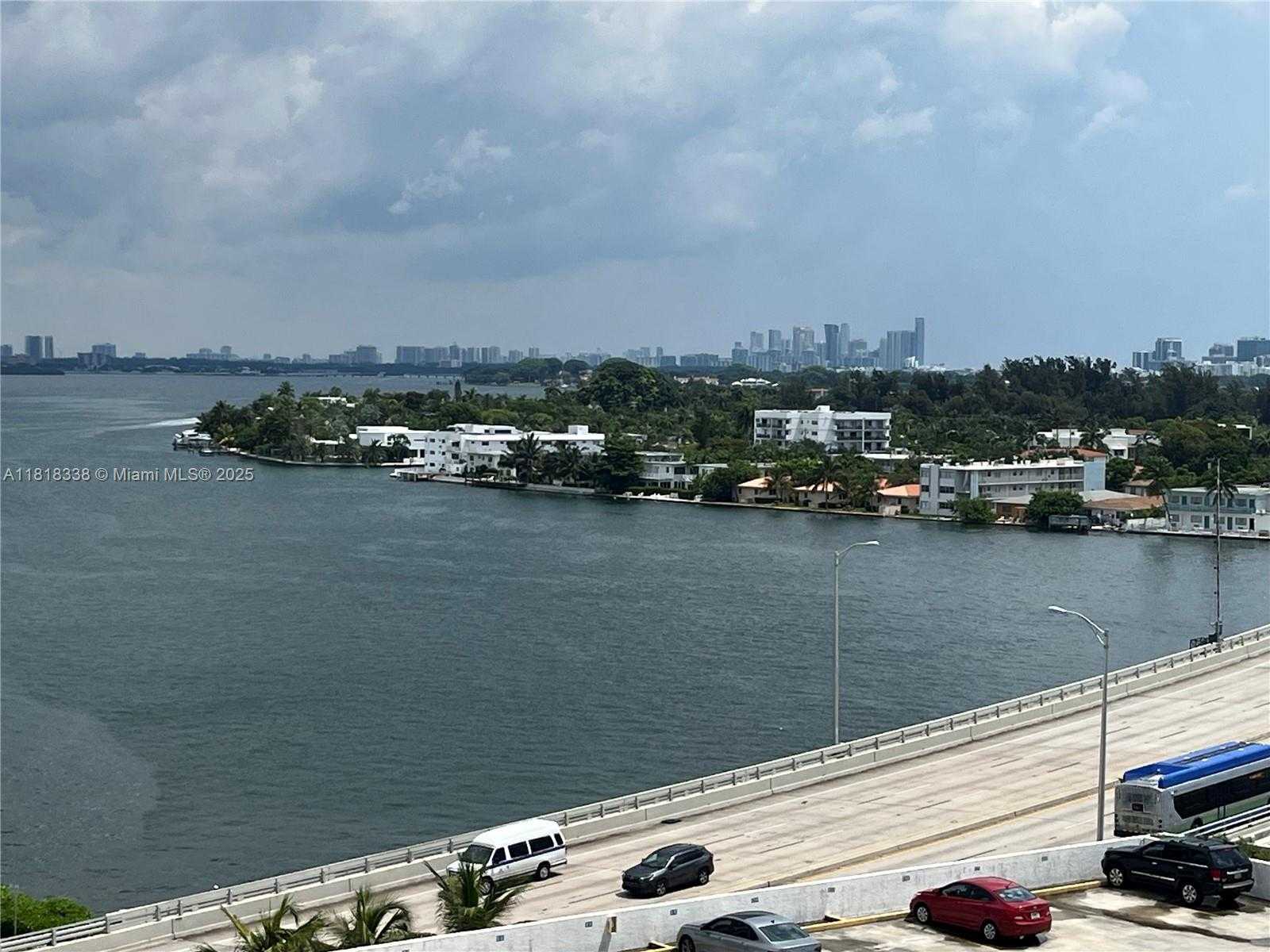 Small Image of 7601 EAST TREASURE DR #1012, North Bay Village Number 5