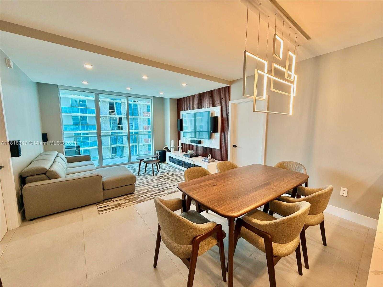 Small Image of 55 SOUTH EAST 6TH ST #3803, Miami Number 5