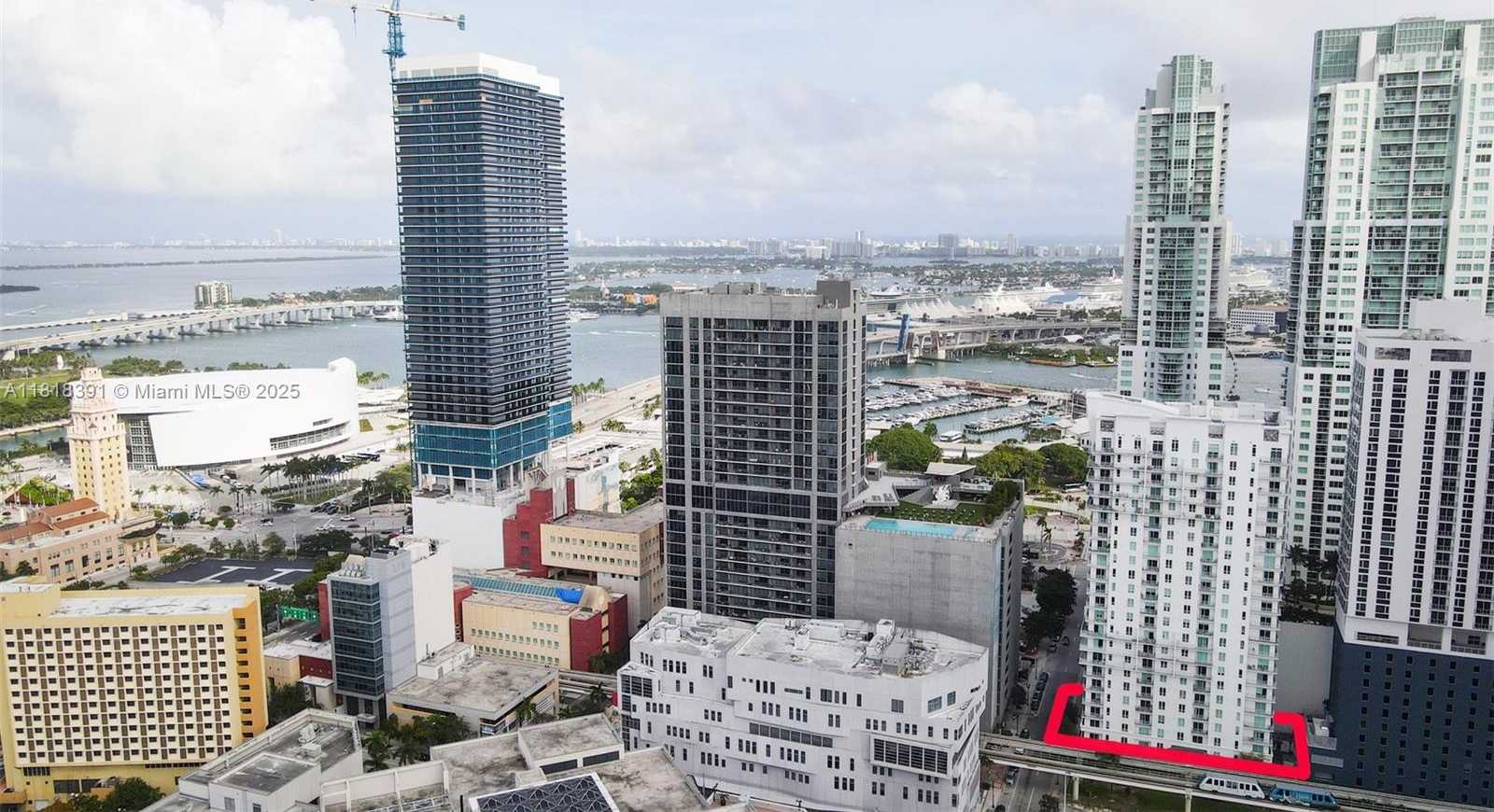 Small Image of 234 NORTH EAST 3RD ST #UPH01 Short Term, Miami Number 21