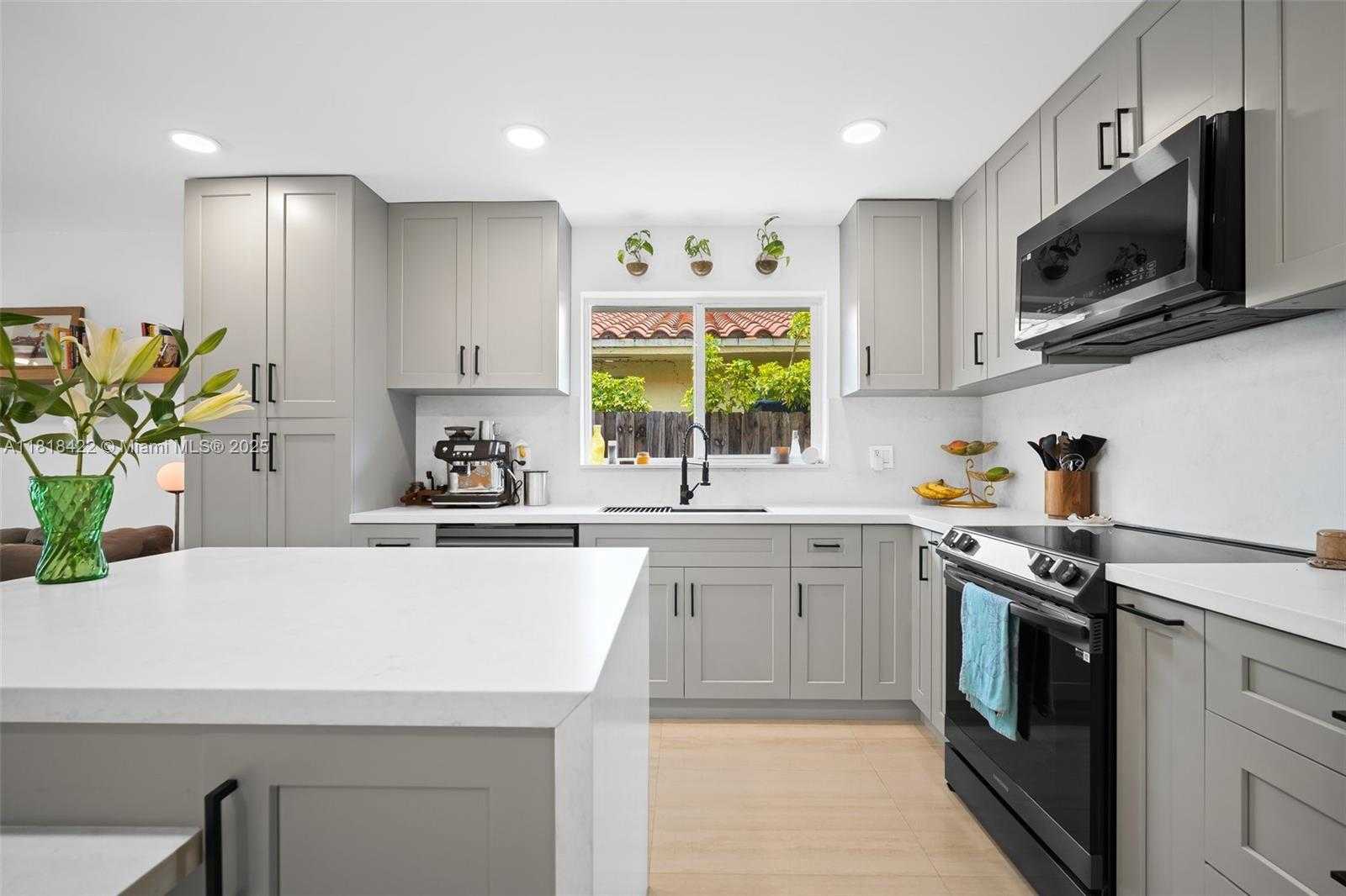 Small Image of 2231 SOUTH WEST 63RD AVE, Miami Number 17