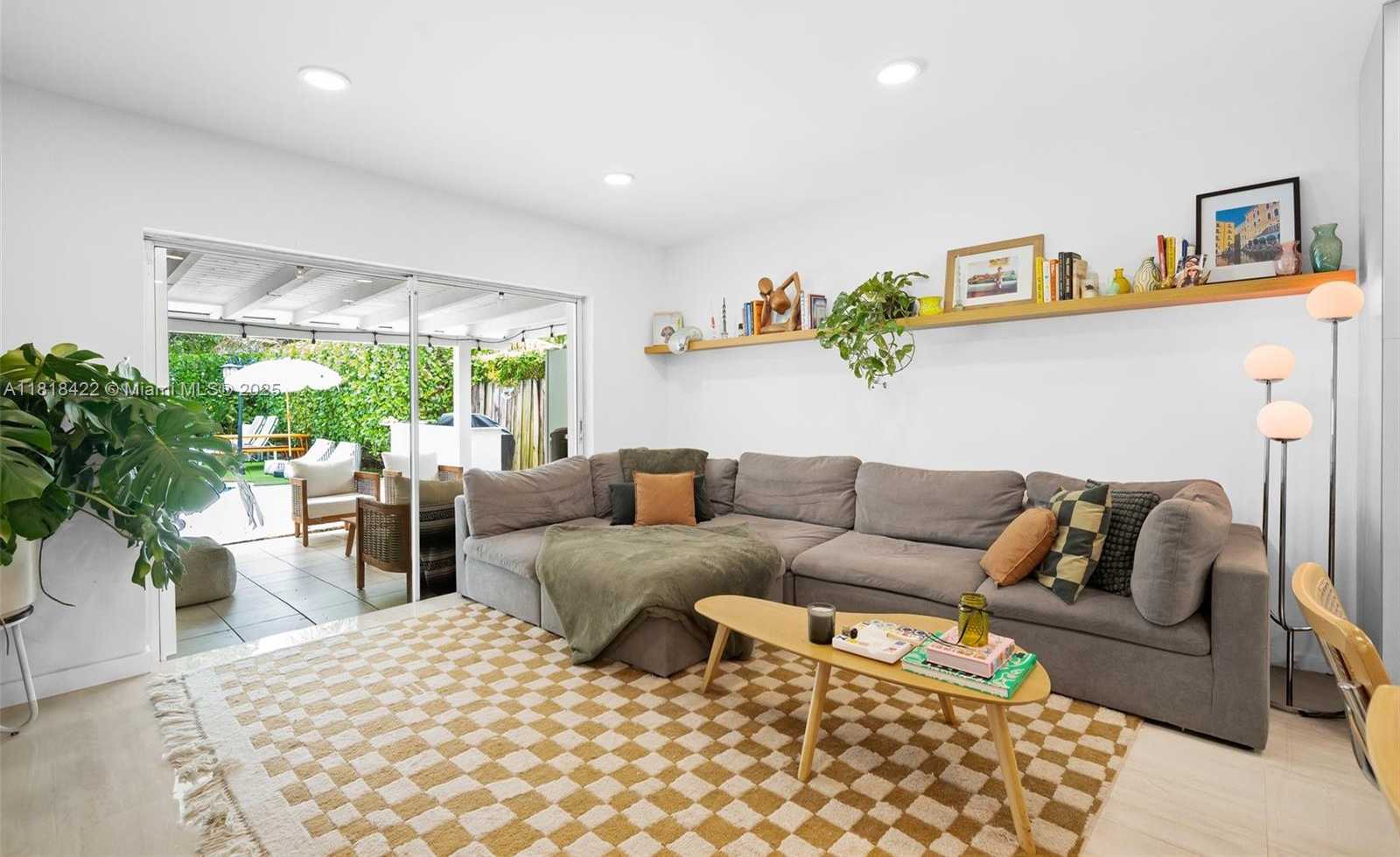 Small Image of 2231 SOUTH WEST 63RD AVE, Miami Number 19